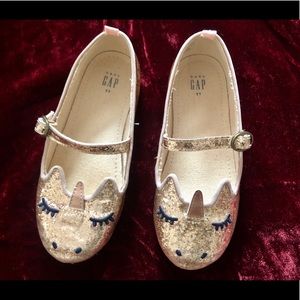 Gap Kids Toddler 11 Gold Sparkly Unicorn Shoes